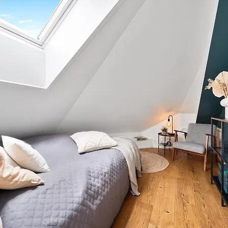 Daire Stunning Modern In The Heart Of Downtown